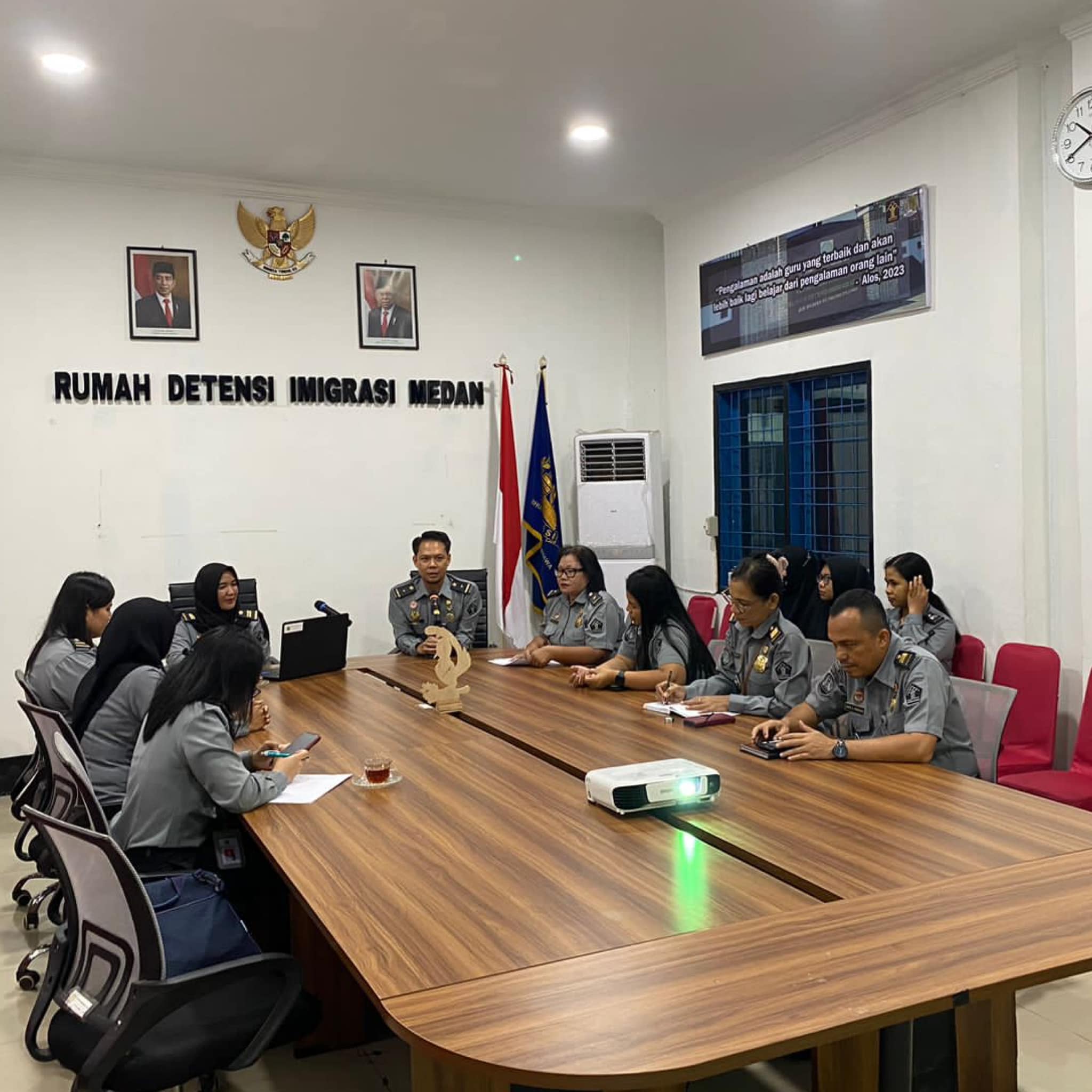 Tim Verifikator Aplikasi E-RB Kantor Wilayah Kemenkumham Sumut Berikan Pendampingan di Rudenim Medan