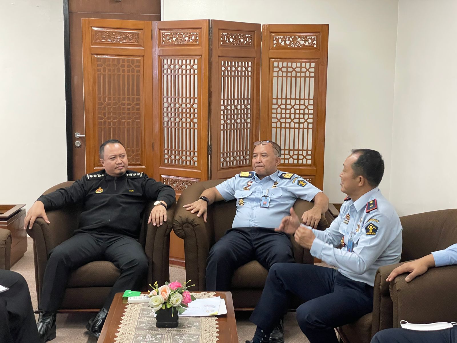 Bangun Komunikasi Sekaligus Kunjungan Kerja Rudenim Medan Dengan Beberapa Keduataan Besar Negara Sahabat