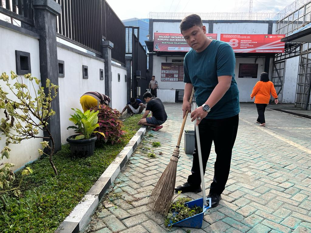 Peringati World Clean up Day, Rudenim Medan Gelar Aksi Bersihkan Lingkungan Sekitar