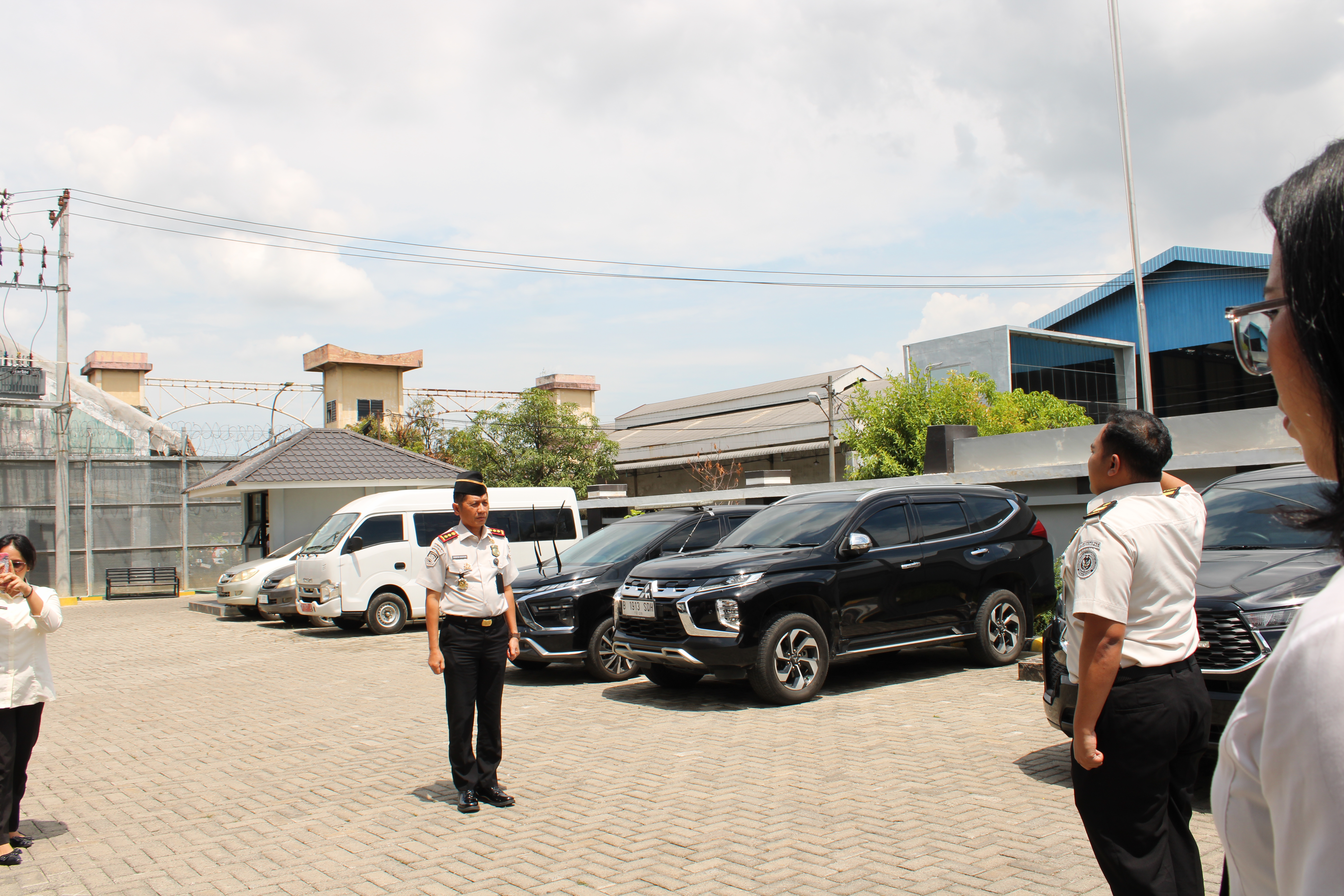 Kegiatan Pengawasan Pengungsi dalam rangka Operasi Wirawaspada Tahun 2026 telah dilaksanakan oleh Rumah Detensi Imigrasi Medan di berbagai Community House yang berada di wilayah kerja Kota Medan
